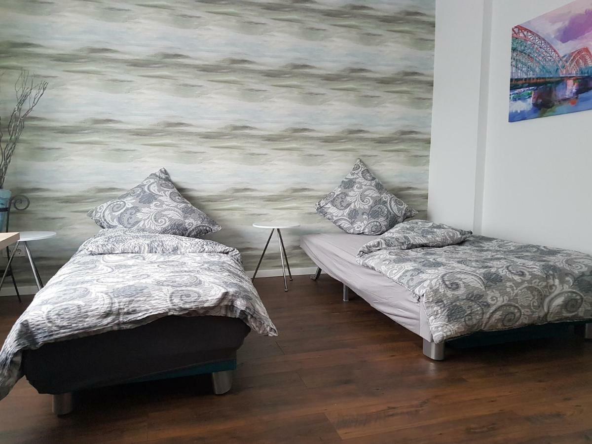 Apartment Alt-Refrath แบร์กิชกลัดบัค ภายนอก รูปภาพ