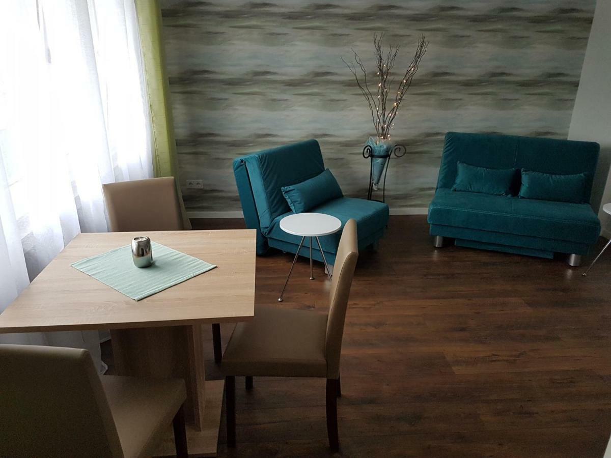 Apartment Alt-Refrath แบร์กิชกลัดบัค ภายนอก รูปภาพ
